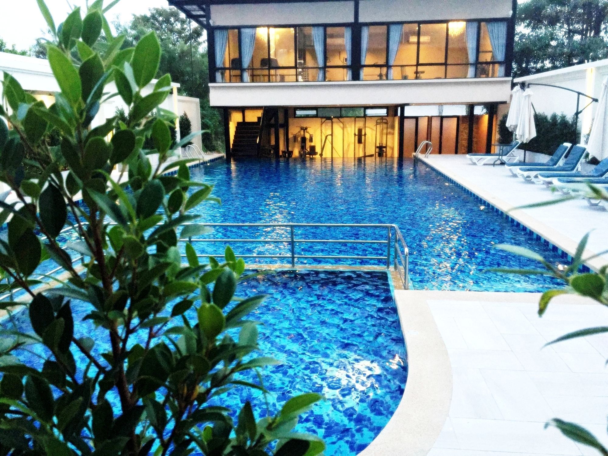 Avana Laemchabang Hotel Sziracsa Kültér fotó