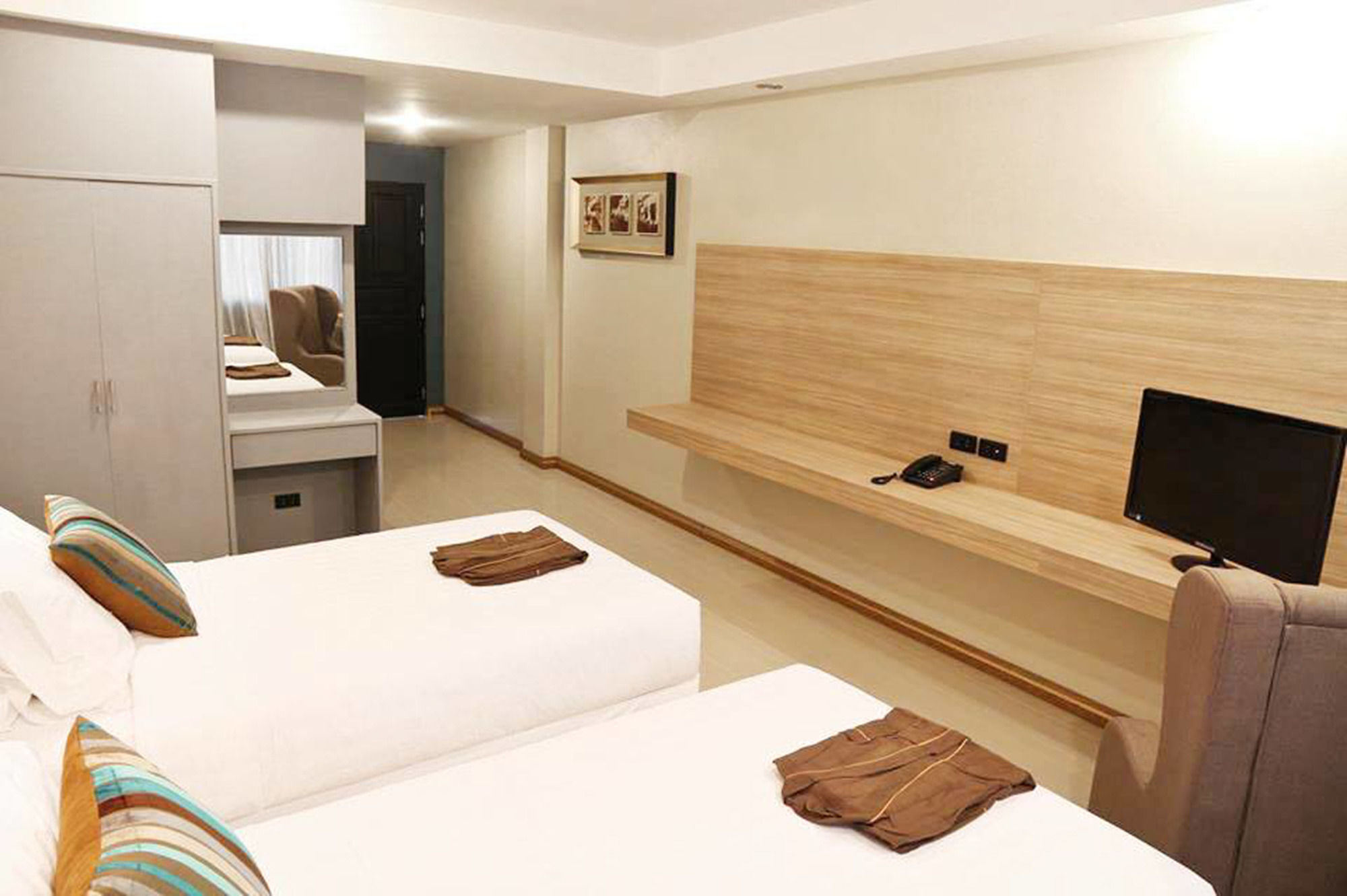 Avana Laemchabang Hotel Sziracsa Kültér fotó